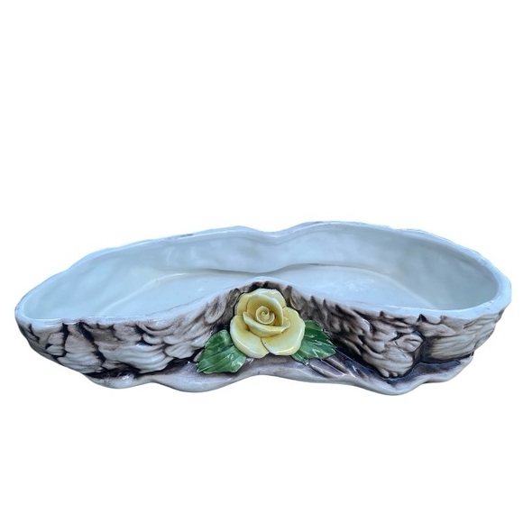 Rate vintage 1950s Italian Capodimonteporcelain planter/ centerpiece dish